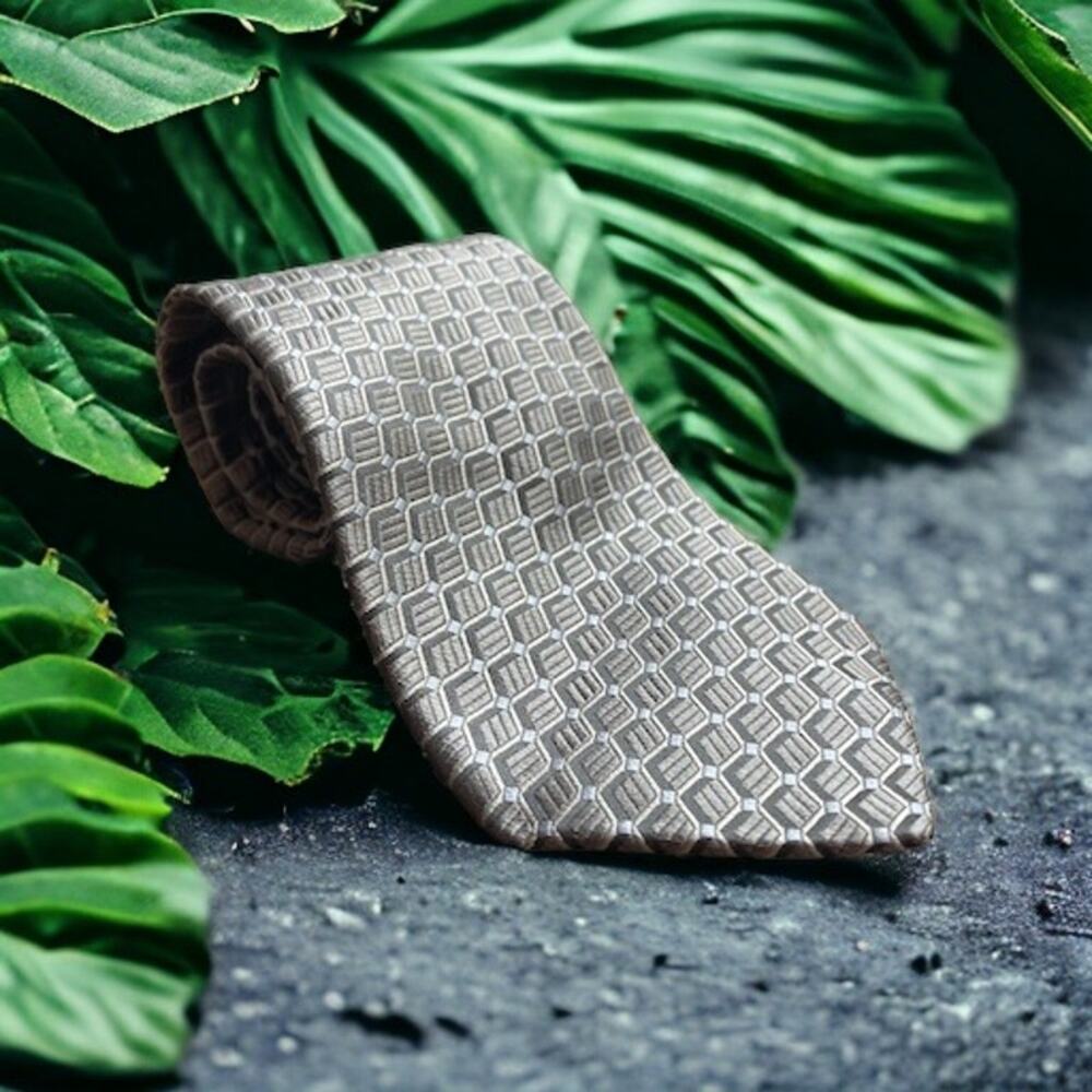 Ike Behar Gray Silver Foulard Geometric Woven Tie Imported Silk Hand Made USA